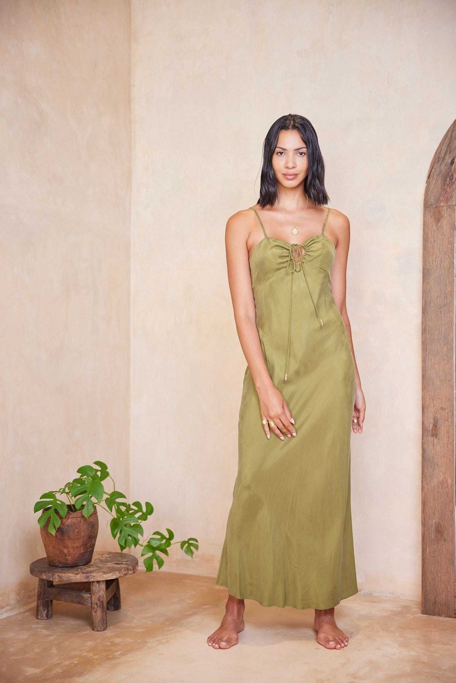 Clothing Tigerlily | Cinzia Arielle Maxi Dress Olive